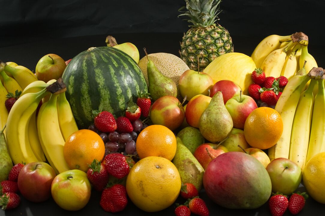 the fruits are carriers of vitamin complexes